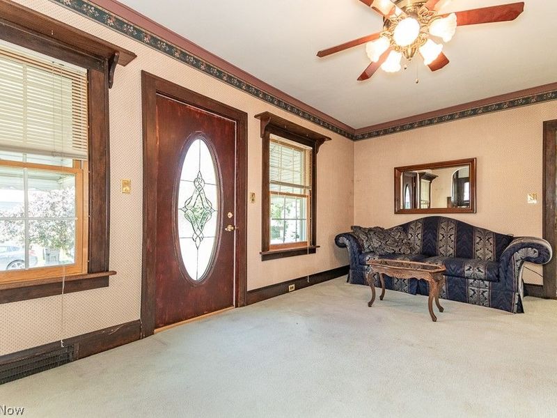17709 Crestland Road, Cleveland, OH 44119 Photo 18