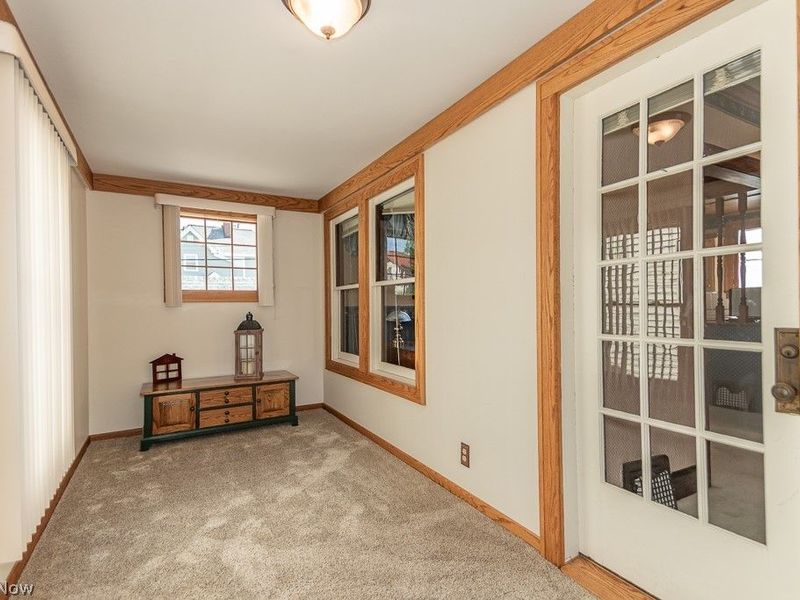17709 Crestland Road, Cleveland, OH 44119 Photo 22