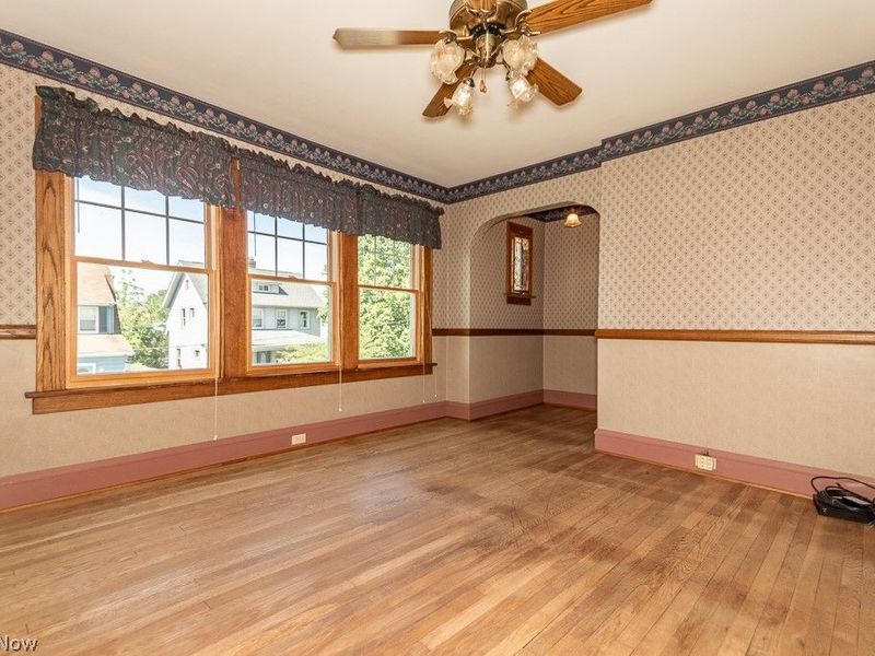 17709 Crestland Road, Cleveland, OH 44119 Photo 23