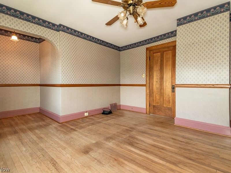 17709 Crestland Road, Cleveland, OH 44119 Photo 24