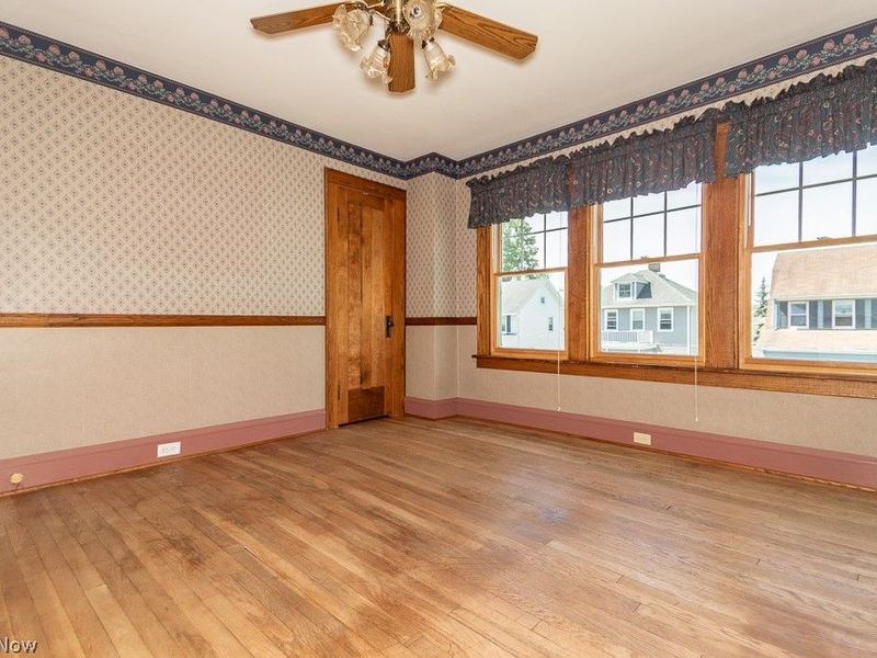 17709 Crestland Road, Cleveland, OH 44119 Photo 25