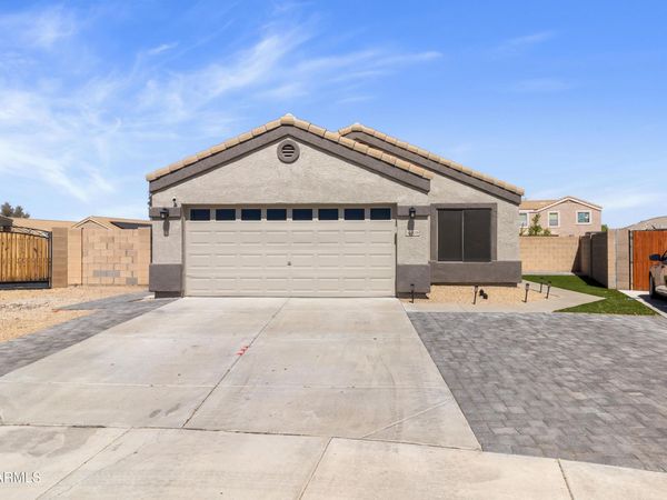 14809 N EL FRIO Circle, El Mirage, AZ 85335