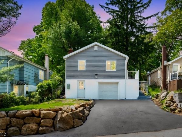 116 Bucknell Trl, Hopatcong, NJ 07843