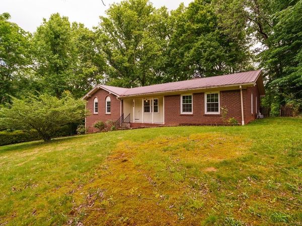 2245 Sharon Ave , Cookeville, TN 38501