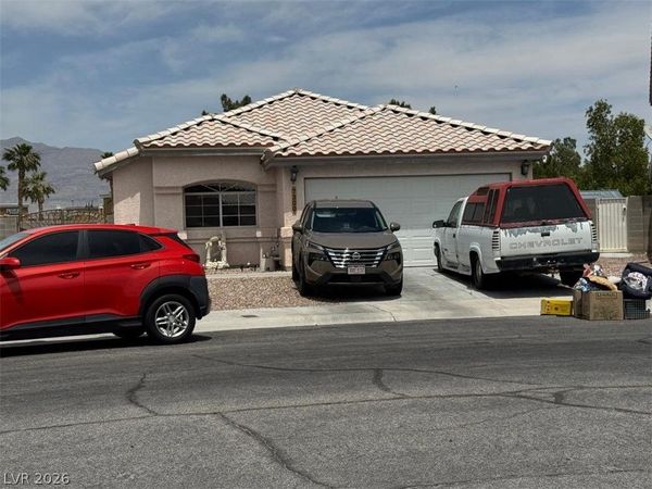 7300 Young Doe Avenue , Las Vegas, NV 89130