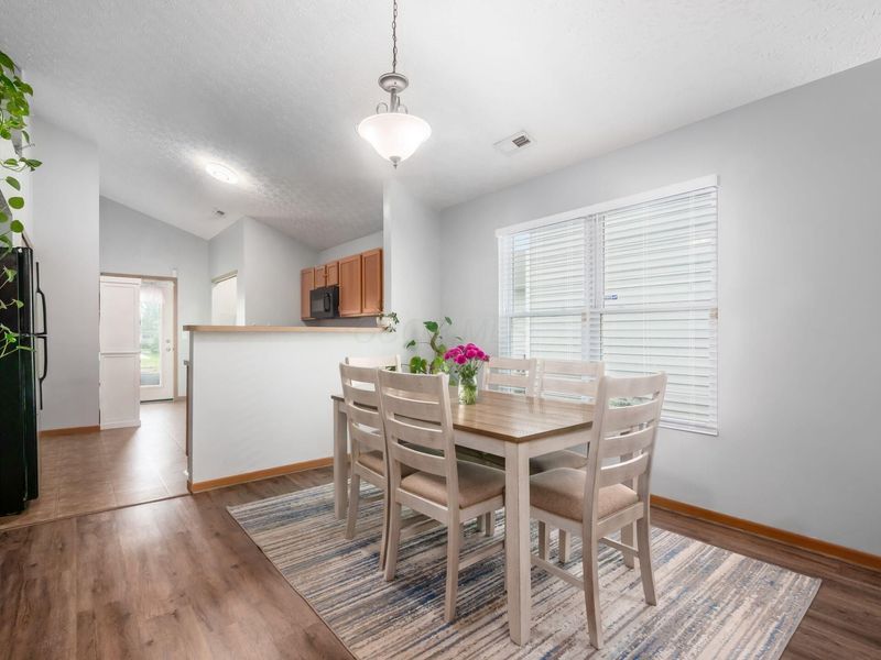 602 Brave Drive, Unit 260, Galloway, OH 43119 Photo 9