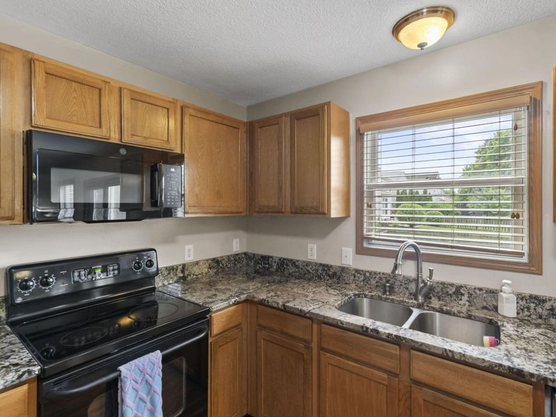 8567 Old Field Birch Drive, Blacklick, OH 43004 Photo 12