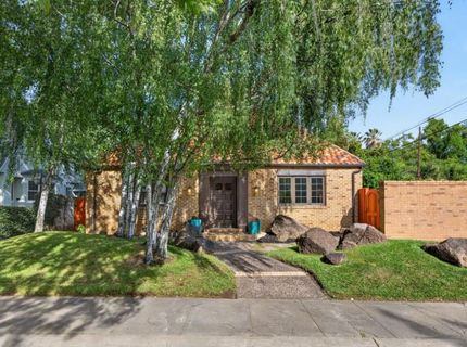 945 44th St, Sacramento, CA 95819 Photo