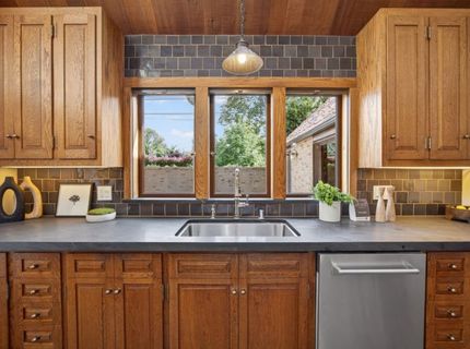 945 44th St, Sacramento, CA 95819 Photo