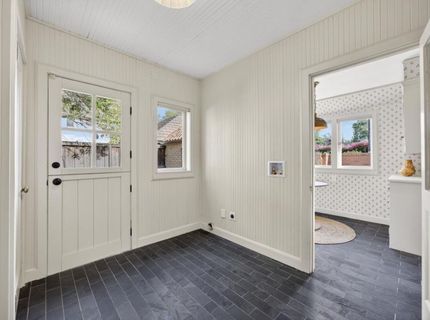 945 44th St, Sacramento, CA 95819 Photo