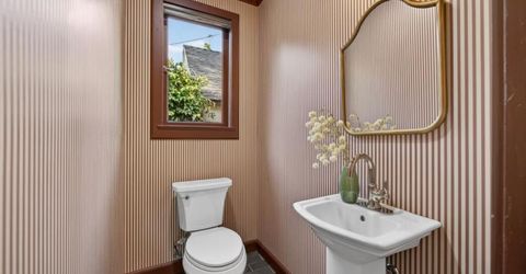 945 44th St, Sacramento, CA 95819 Photo