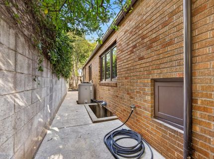 945 44th St, Sacramento, CA 95819 Photo