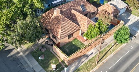945 44th St, Sacramento, CA 95819 Photo