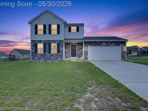 1110 Lancaster Street, Lapeer, MI 48446