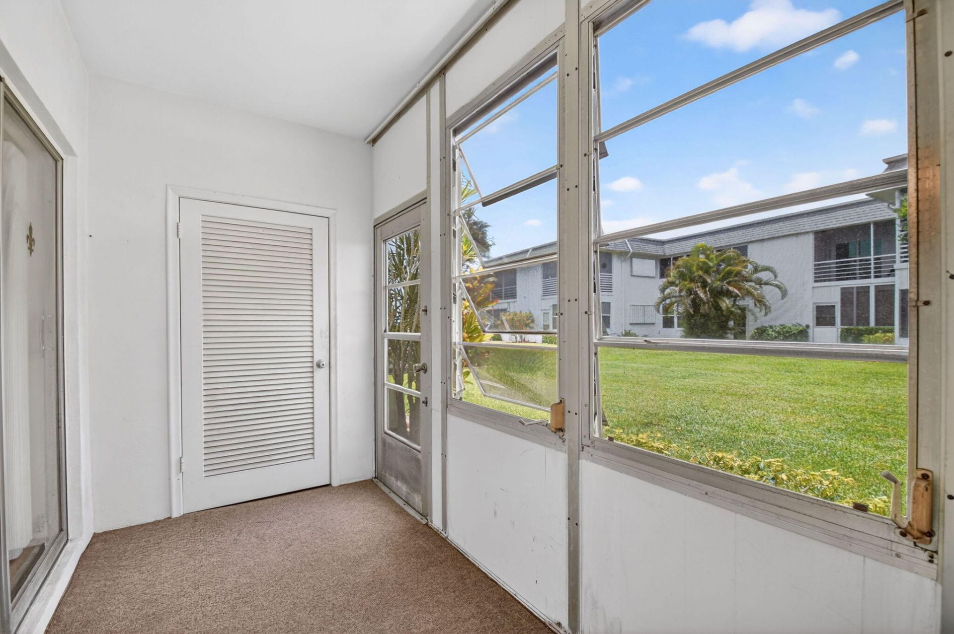 3240 Lake Osborne Drive, Unit Apt 104, Lake Worth Beach, FL 33461 Photo