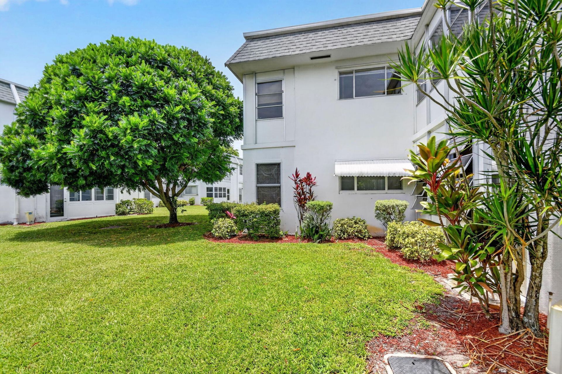 3240 Lake Osborne Drive, Unit Apt 104, Lake Worth Beach, FL 33461 Photo