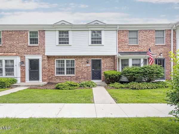 6727 Garden Road, Maumee, OH 43537