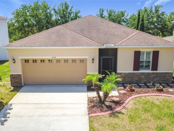 1764 DUNEDIN DRIVE , TAVARES, FL 32778