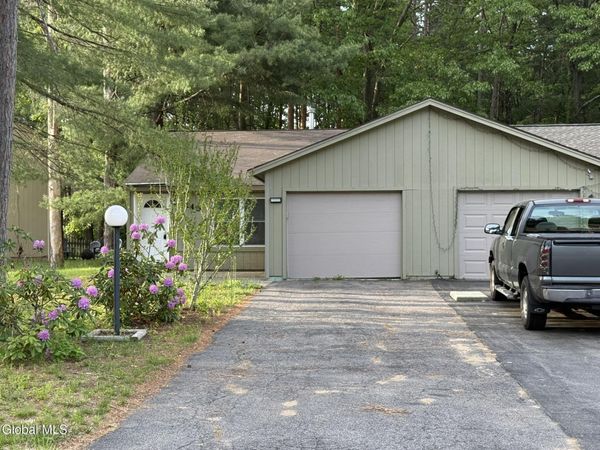145 Thimbleberry Road, Malta, NY 12020