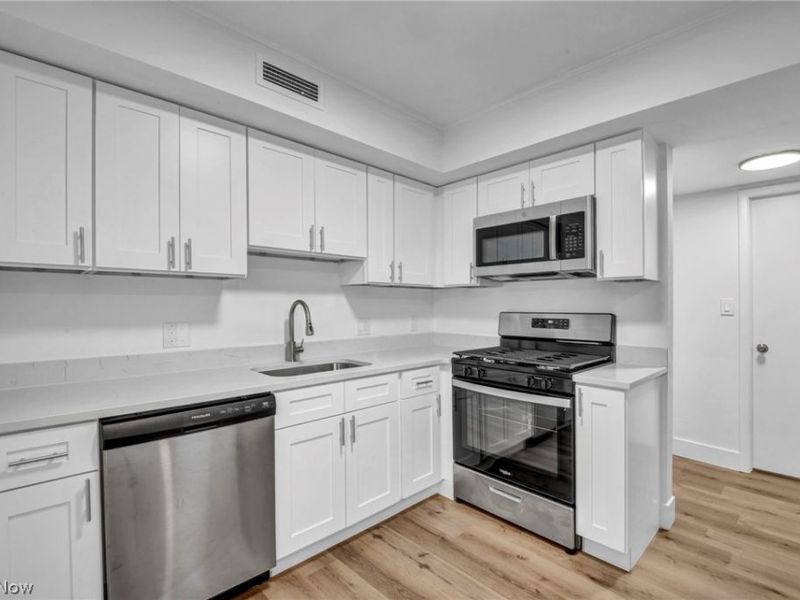 6330 Greenwood , Unit 205, Northfield, OH 44067 Photo 13