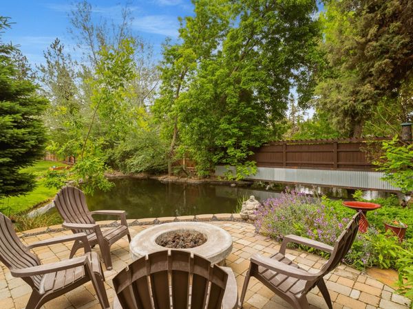 21125 Bear Creek Road, Bend, OR 97701