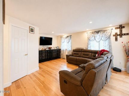 4135 Mina Way, Carson City, NV 89706 Photo