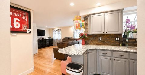 4135 Mina Way, Carson City, NV 89706 Photo