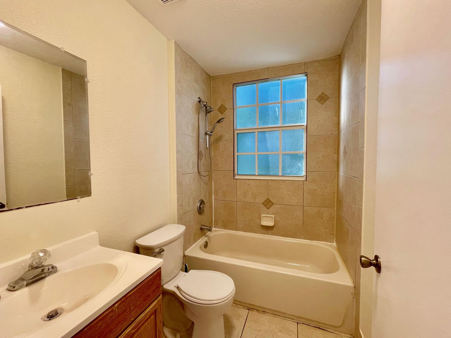 5555 Garden Avenue, Unit Apt. 2 (up, West Palm Beach, FL 33405 Photo