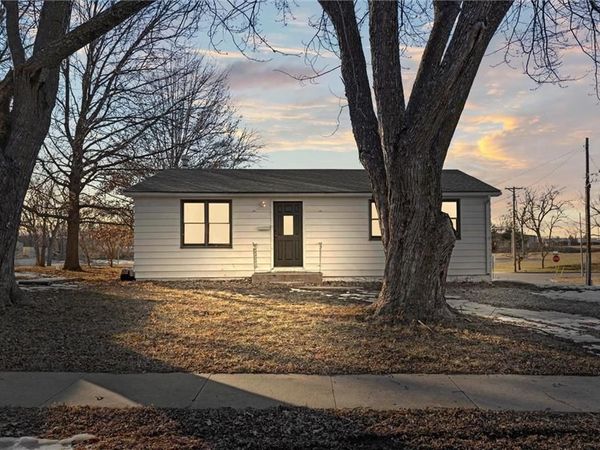 13100 6th Street, Grandview, MO 64030