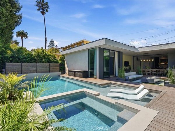 1756 Voorhees, Manhattan Beach, CA 90266