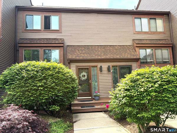 4 Wickhams Fancy, Unit 4, Canton, CT 06019