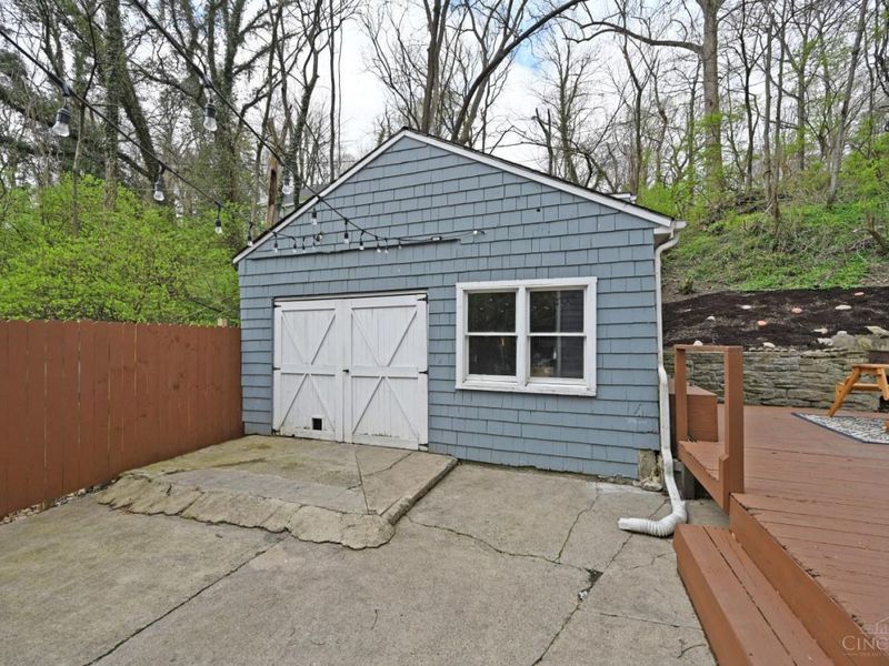 3583 Linwood Avenue, Cincinnati, OH 45226 Photo 29
