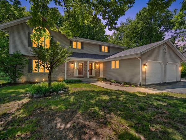 11503 W Layton AVENUE, Unit 11501, Greenfield, WI 53228
