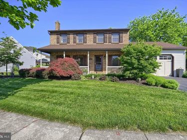 10 MATTHEW COURT, CARLISLE, PA 17015