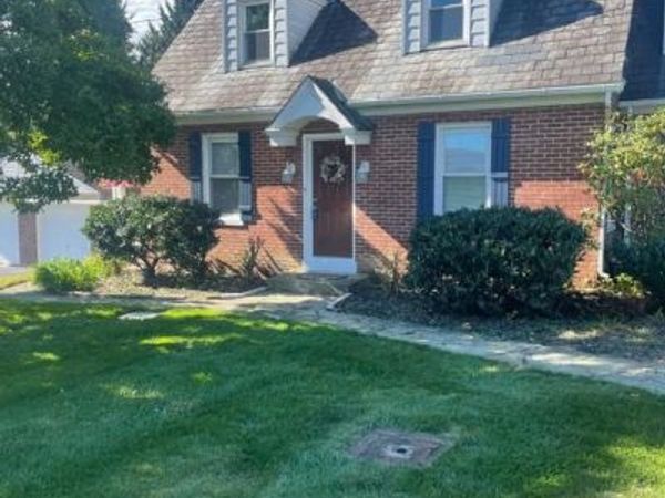 2162 MILLERSVILLE ROAD, LANCASTER, PA 17603