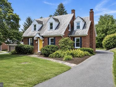 2162 MILLERSVILLE ROAD, LANCASTER, PA 17603