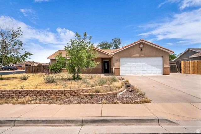 356 N 3510 W, Hurricane, UT 84737 Main Photo
