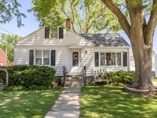 279 E Arndt St, Fond Du Lac, WI 54935