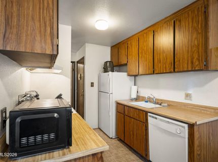 400 S Saliman Road, Unit APT 46, Carson City, NV 89701 Photo