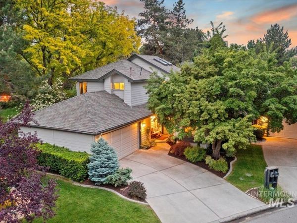 1979 S Springbrook Ln, Boise, ID 83706
