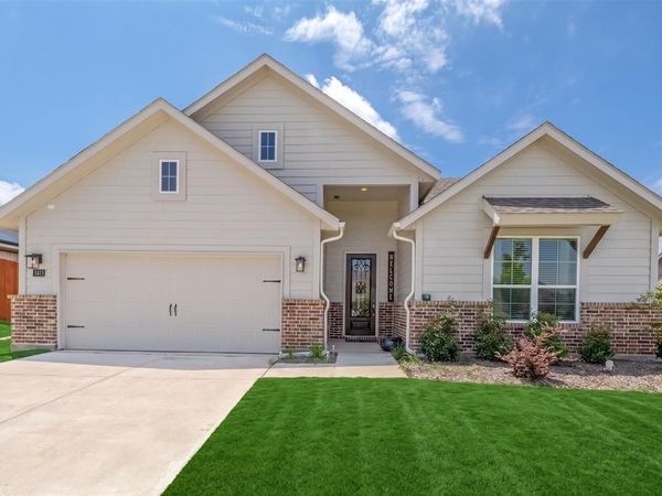 1412 Whitetail Lane, Azle, TX 76020