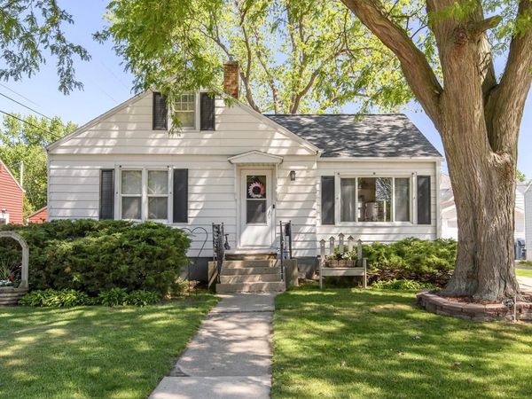 279 E Arndt STREET, Fond Du Lac, WI 54935