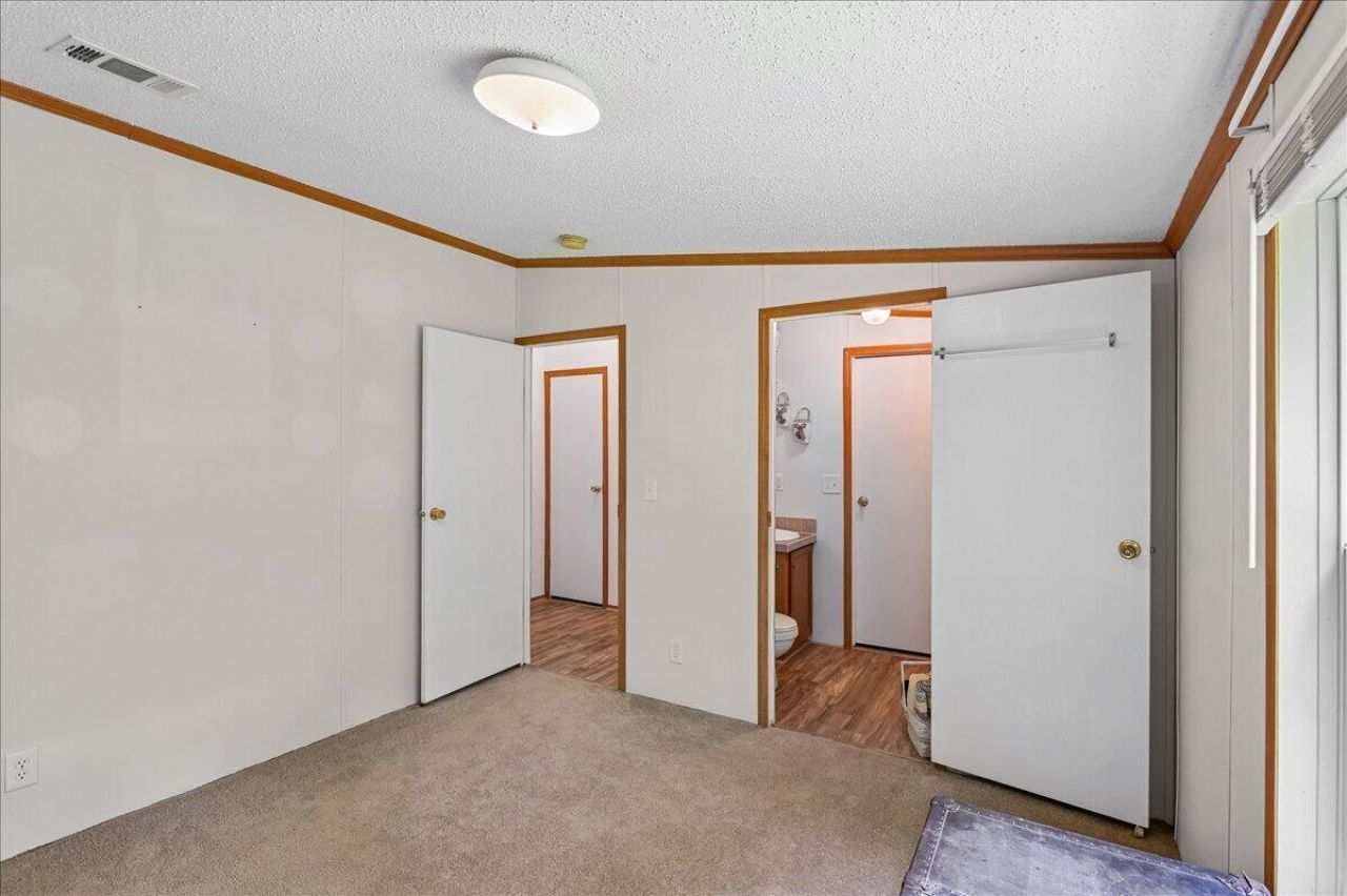 7089 Parkers Ferry Road Photo 59