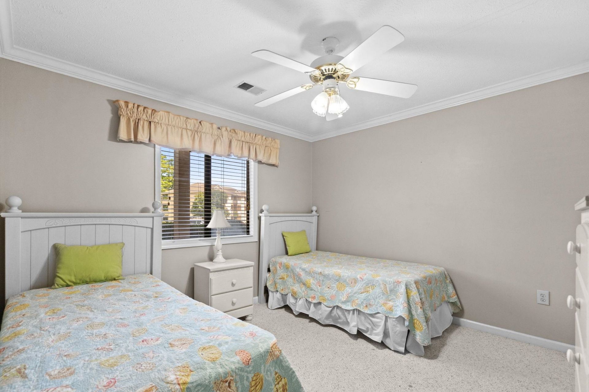 4105 Pinehurst Circle Photo 10
