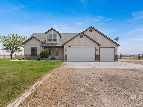 5915 SW Ashley Ct., Mountain Home, ID 83647