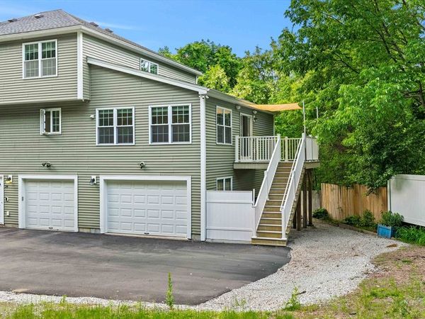 24 Bartlett Ave, Unit 24, Chelmsford, MA 01824