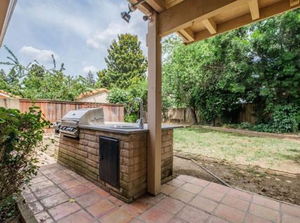 2956 Red Hawk Way, Sacramento, CA 95833 Photo