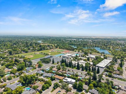 4201 Fair Oaks Blvd, Sacramento, CA 95864 Photo