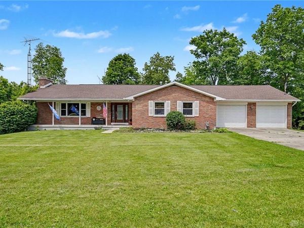 2105 Cheviot Hills Drive, Springfield, OH 45505