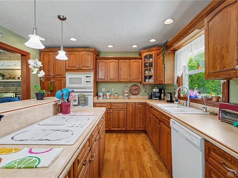 2105 Cheviot Hills Drive, Springfield, OH 45505 Photo 8
